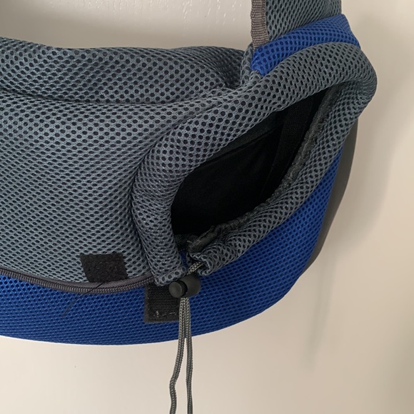 Dog or cat carrier NWOT…never used was too small for my dog - Picture 2 of 5